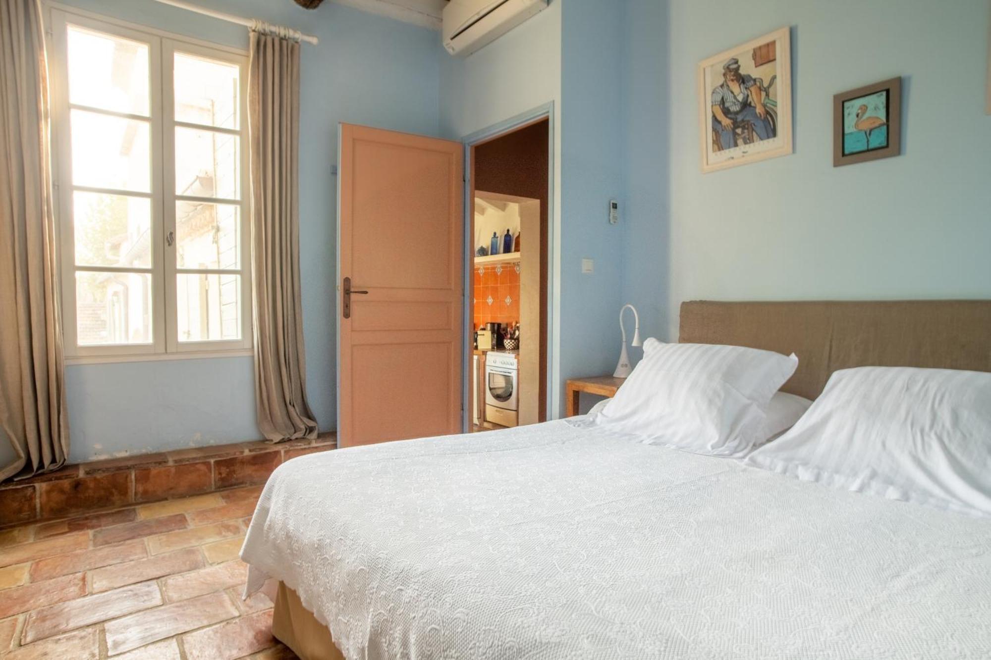 Hotel Et Appartements Domaine Des Clos - Teritoria Бокер Екстериор снимка